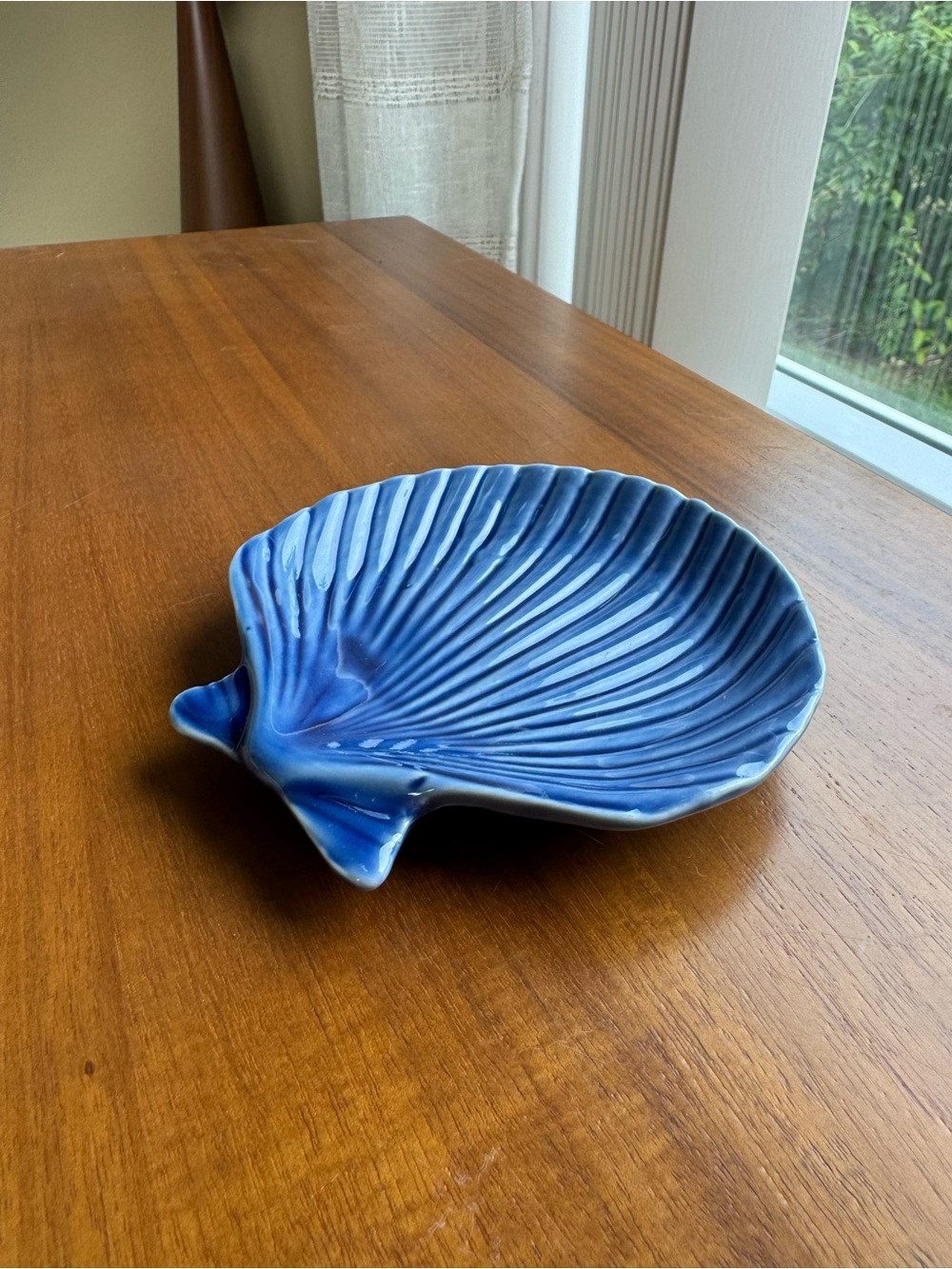 Blue Ceramic Shell Dish - Picture 4 of 10